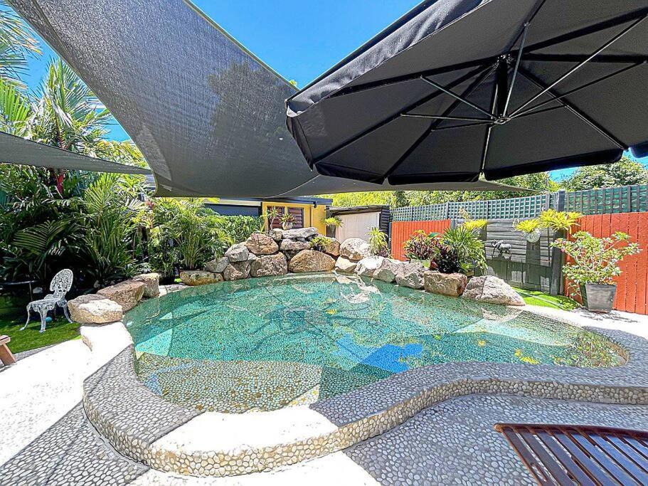 Villa Oasis, In Leafy Whitfield. Edge Hill Esterno foto